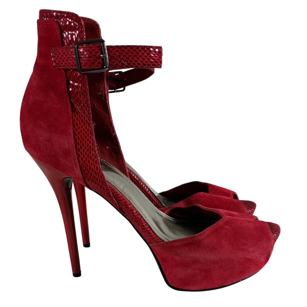Bakers Diedra Red Suede Faux Snakeskin Platform Stiletto Heels Ankle Strap Sz11M